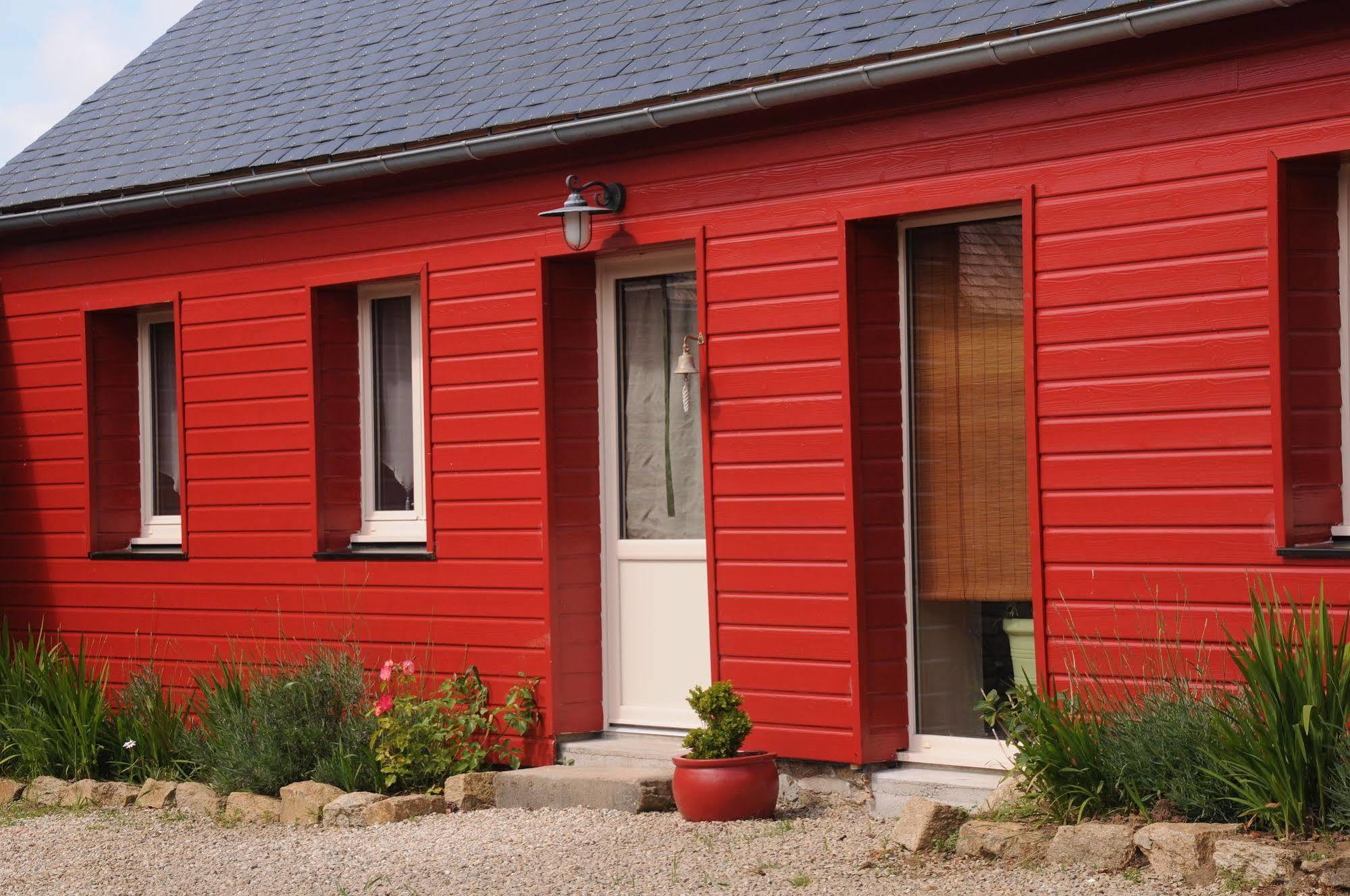 콩브리 La Ferme De Kerraoul B&B 외부 사진
